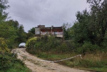 Zadar: Dvije osobe pronađene mrtve, sumnja se na trovanje ugljen monoksidom Zadar: Dvije osobe pronađene mrtve, sumnja se na trovanje ugljen monoksidom