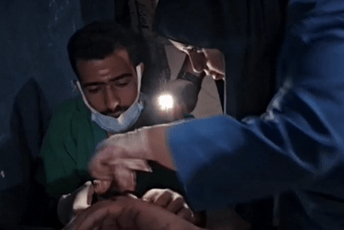 Doktor iz Gaze nije napustio bolnicu četiri nedjelje: Poželim da se sklonim i plačem Doktor iz Gaze nije napustio bolnicu četiri nedjelje: Poželim da se sklonim i plačem