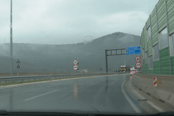 Auto-putem od početka godine prošlo 2,24 miliona vozila ILustracija