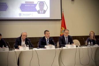 Bečić: Vlada mora biti stabilna, parlament efikasan, a pravosuđe nepristrasno i konsolidovano Bečić: Vlada mora biti stabilna, parlament efikasan, a pravosuđe nepristrasno i konsolidovano