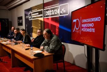 Mićunović: Svođenje Njegoša na dnevnu politiku ili na to kako ga ko doživljava u sopstvenom interesu čerupanje je te velike persone Mićunović: Svođenje Njegoša na dnevnu politiku ili na to kako ga ko doživljava u sopstvenom interesu čerupanje je te velike persone