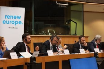 Belan u Briselu: Ako EU želi novi momentum i CG u EU, onda nam ne trebaju "trojanski konji" u Vladi Belan u Briselu: Ako EU želi novi momentum i CG u EU, onda nam ne trebaju "trojanski konji" u Vladi