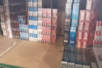 Ciljana kontrola na pijaci u Baru: UPC oduzela duvanske proizvode vrijednosti 20.000 eura Ciljana kontrola na pijaci u Baru: UPC oduzela duvanske proizvode vrijednosti 20.000 eura