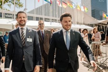 Milatovićevi troškovi za Njujork poznati, za Abazovića se i dalje ne znaju Milatovićevi troškovi za Njujork poznati, za Abazovića se i dalje ne znaju