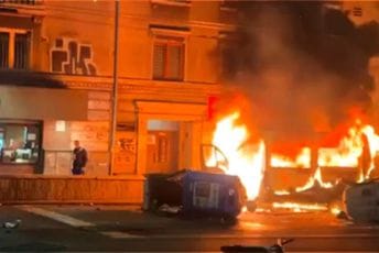 Haos u Sofiji: Veliki okršaj navijača i policije, traži se smjena Fudbalskog saveza Haos u Sofiji: Veliki okršaj navijača i policije, traži se smjena Fudbalskog saveza