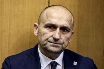 Anušić: Hrvatska će povući političke poteze prema Srbiji Anušić: Hrvatska će povući političke poteze prema Srbiji