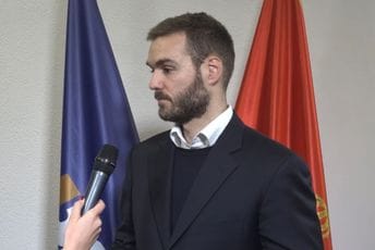 Rakočević: DPS potpisao sporazum, ali u popisu neće učestvovati dok se svi uslovi ne ispune Rakočević: DPS potpisao sporazum, ali u popisu neće učestvovati dok se svi uslovi ne ispune