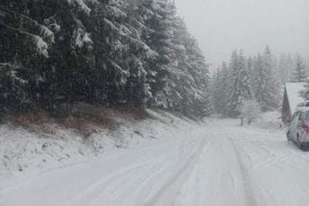 (FOTO) Zimska idila u gradu pod Durmitorom (FOTO) Zimska idila u gradu pod Durmitorom