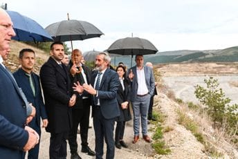 Spajić i Mujović žele profesionalce na čelu energetskog sektora Spajić i Mujović žele profesionalce na čelu energetskog sektora