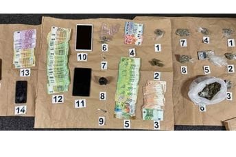 Uhapšen državljanin Srbije u Budvi: Oduzeta marihuana, hašiš i veća količina novca Uhapšen državljanin Srbije u Budvi: Oduzeta marihuana, hašiš i veća količina novca