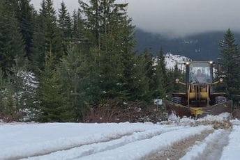 Gačević: Pljevaljski čistač stiže i do Bobova, mještani da budu strpljivi Gačević: Pljevaljski čistač stiže i do Bobova, mještani da budu strpljivi