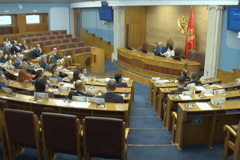 Glasovima 46 poslanika: Izabrani kopredsjednici i članovi Odbora za praćenje popisa Glasovima 46 poslanika: Izabrani kopredsjednici i članovi Odbora za praćenje popisa