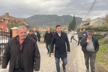 Dajković obišao mještane Maslina: Nadležna preduzeća će očistiti kanal, poplave se dešavaju i zbog ljudskog faktora