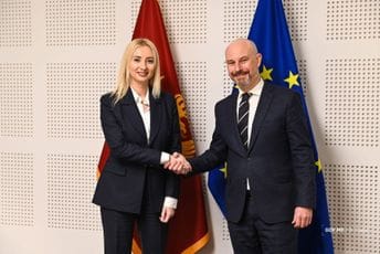 Lajčak i Bilčik poručili Gorčević: Ubrzati tempo i nastaviti sa ključnim reformama kako bi CG bila prva članica EU Lajčak i Bilčik poručili Gorčević: Ubrzati tempo i nastaviti sa ključnim reformama kako bi CG bila prva članica EU