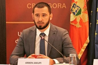 Jakupi: Dijaspora da uzme učešće u popisu, kreira se osnova za strategiju u narednih deset godina Jakupi: Dijaspora da uzme učešće u popisu, kreira se osnova za strategiju u narednih deset godina