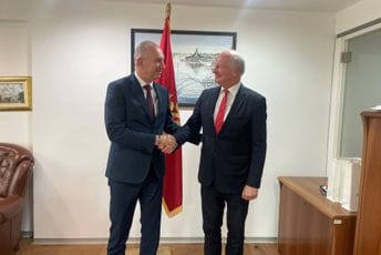 Đeka - Miler: Ministarstvo ljudskih i manjinskih prava važan resor u pridruživanju Evropskoj uniji Đeka - Miler: Ministarstvo ljudskih i manjinskih prava važan resor u pridruživanju Evropskoj uniji