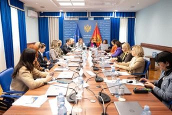 Formiranje Ženskog kluba 20. decembra Formiranje Ženskog kluba 20. decembra