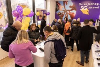 Zima i skijanje obojene ljubičasto-žutom jer je One od sada u Kolašinu (FOTO, VIDEO)