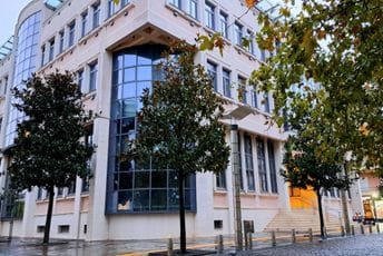 Nagrada "19. decembar" grupi Makadam i arhitekti Pavlu Popoviću Nagrada "19. decembar" grupi Makadam i arhitekti Pavlu Popoviću