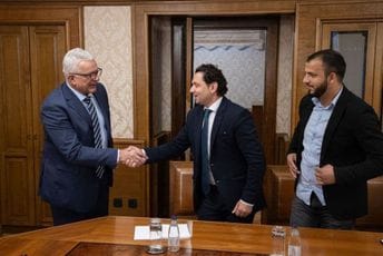 Mandić: Broj Roma i Egipćana biće važan faktor u kreiranju politika Crne Gore Mandić: Broj Roma i Egipćana biće važan faktor u kreiranju politika Crne Gore