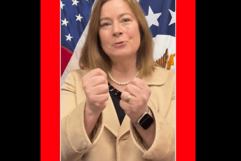 I Rajnke je uz rukometašice: Srećno, hrabre lavice (VIDEO) I Rajnke je uz rukometašice: Srećno, hrabre lavice (VIDEO)