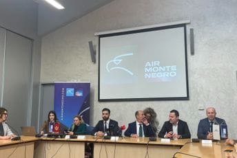 Air Montenegro danas pokreće liniju Podgorica – Rim: Za početak dva leta sedmično Air Montenegro danas pokreće liniju Podgorica – Rim: Za početak dva leta sedmično