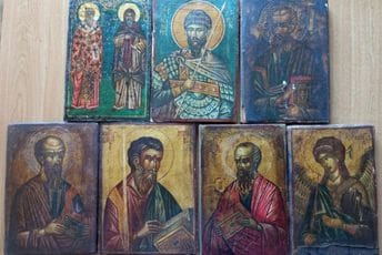 Albanija vratila 20 ikona Sjevernoj Makedoniji Ilustracija