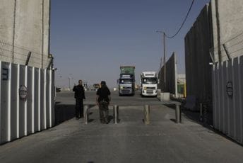 Prvi put od 7. oktobra: Prelaz između Izraela i Gaze otvoren za humanitarne kamione Prvi put od 7. oktobra: Prelaz između Izraela i Gaze otvoren za humanitarne kamione