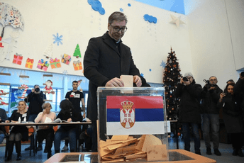 Tvrdnje o nepravilnostima pojačavaju strah da Vučić podriva demokratiju Tvrdnje o nepravilnostima pojačavaju strah da Vučić podriva demokratiju