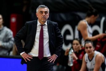 Skandal u Španiji: Bivši selektor ženske košarkaške reprezentacije optužen za seksualno uznemiravanje Skandal u Španiji: Bivši selektor ženske košarkaške reprezentacije optužen za seksualno uznemiravanje