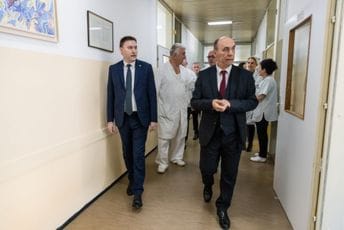 Pavićević: Bolnica "Danilo Prvi" zaslužuje poseban status, Vlada će stati iza svakog kvalitetnog programa Pavićević: Bolnica "Danilo Prvi" zaslužuje poseban status, Vlada će stati iza svakog kvalitetnog programa