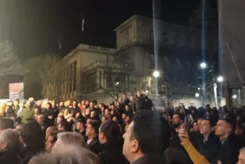 Protesti u Beogradu: Kutije s dokazima o izbornim nepravilnostima nosimo u RIK Protesti u Beogradu: Kutije s dokazima o izbornim nepravilnostima nosimo u RIK