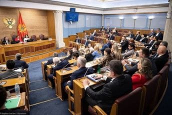 Bez podrške za povećanje zarada prosvjetarima: Skupština usvojila prijedlog budžeta u načelu