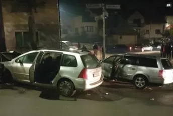 Pljevlja: U saobraćajnoj nezgodi povrijeđene tri osobe Pljevlja: U saobraćajnoj nezgodi povrijeđene tri osobe