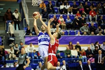 Barani ispustili pobjedu: Mornar se sjajno vratio i preokrenuo, ali je Stojanović donio trijumf FMP-u Barani ispustili pobjedu: Mornar se sjajno vratio i preokrenuo, ali je Stojanović donio trijumf FMP-u