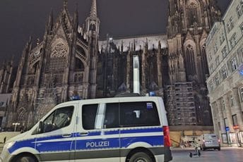 Badnje veče uz strah od mogućih napada: Oko više evropskih katedrala pojačano obezbjeđenje Badnje veče uz strah od mogućih napada: Oko više evropskih katedrala pojačano obezbjeđenje