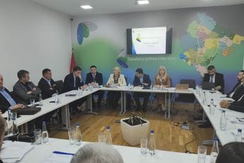 Zajednica opština: Osporena zakonitost Granskog kolektivnog ugovora za stambeno-komunalnu oblast Zajednica opština: Osporena zakonitost Granskog kolektivnog ugovora za stambeno-komunalnu oblast
