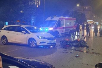 Podgorica: Sudar automobila i motocikla, jedna osoba povrijeđena