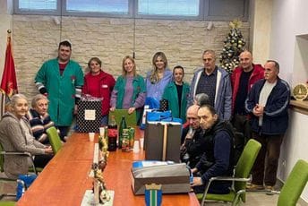 Opština Bar brine i o najstarijim sugrađanima: Uručeni pokloni za korisnike domova starih Opština Bar brine i o najstarijim sugrađanima: Uručeni pokloni za korisnike domova starih