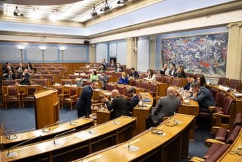 Danas bi u Skupštini moglo biti zanimljivo: Budžet i zaduženje pred poslanicima Danas bi u Skupštini moglo biti zanimljivo: Budžet i zaduženje pred poslanicima