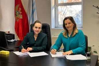 Glavni grad: Potpisan Protokol o saradnji u oblasti socijalne zaštite Glavni grad: Potpisan Protokol o saradnji u oblasti socijalne zaštite