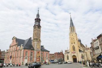 U crkvi iz 18. vijeka otvoreno klizalište U crkvi iz 18. vijeka otvoreno klizalište