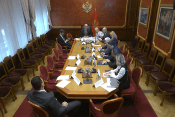 Na prijedlog Čarapića: Odbor za bezbjednost i odbranu podržao dopune Zakona o ANB-u Na prijedlog Čarapića: Odbor za bezbjednost i odbranu podržao dopune Zakona o ANB-u