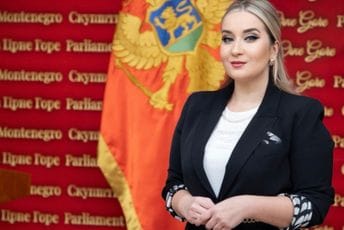 Vučelić: Ova vlada je odgovorna, u jednom mandatu ćemo uraditi više nego u proteklih 30 godina Vučelić: Ova vlada je odgovorna, u jednom mandatu ćemo uraditi više nego u proteklih 30 godina