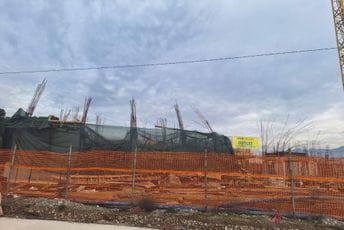 Izgradnja pravoslavne gimnazije i crkve u Podgorici ne ide po planu Izgradnja pravoslavne gimnazije i crkve u Podgorici ne ide po planu