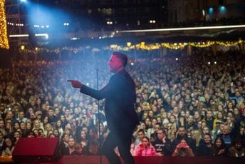 (FOTO/VIDEO) Budva: Željko Joksimović, Marija Šerifović i Nikola Rokvić priredili nezaboravan provod za reprizu dočeka (FOTO/VIDEO) Budva: Željko Joksimović, Marija Šerifović i Nikola Rokvić priredili nezaboravan provod za reprizu dočeka