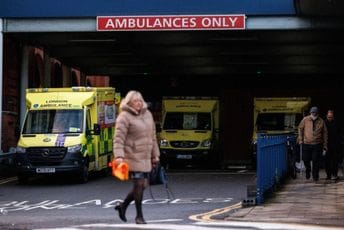 Mladi doktori u Engleskoj stupili u šestodnevni štrajk: Traže povišice, dogovor sa vlašću izostao Mladi doktori u Engleskoj stupili u šestodnevni štrajk: Traže povišice, dogovor sa vlašću izostao