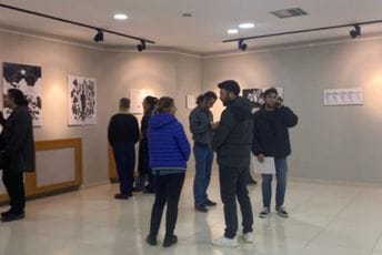 Grafički dizajn i crnogorska kulturna baština pred turskom publikom: U Samsunu otvorena izložba djela Dejana Batrićevića Grafički dizajn i crnogorska kulturna baština pred turskom publikom: U Samsunu otvorena izložba djela Dejana Batrićevića