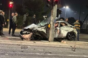 Osamnaestogodišnjak povrijeđen u udesu na Zlatici podlegao povredama Osamnaestogodišnjak povrijeđen u udesu na Zlatici podlegao povredama