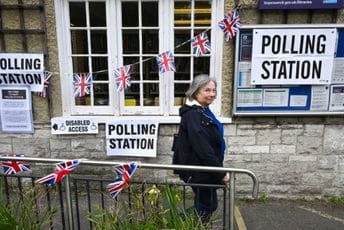 Sve ankete favorizuju laburiste: Sunak nagovijestio da bi izbori u Britaniji mogli biti održani u drugom dijelu godine Sve ankete favorizuju laburiste: Sunak nagovijestio da bi izbori u Britaniji mogli biti održani u drugom dijelu godine